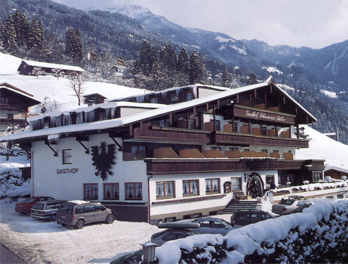 Hotel Schwarzer Adler Hippach Exterior photo